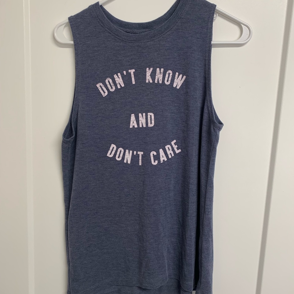 Don’t know and don’t care sleeveless tank top women’s medium